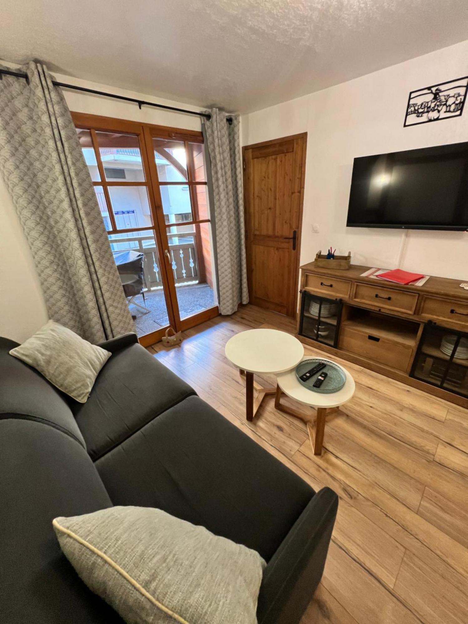 סן-לארי-סולאן Sejour Spa Inclus Au Centre De St Lary חדר תמונה